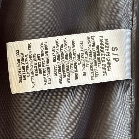 Aeropostale Puffer Vest  Hooded Size S - Picture 12 of 13